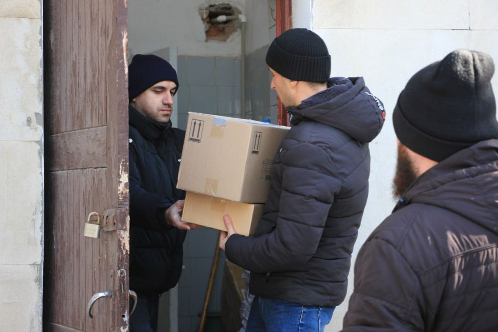 #своих_не_бросаем. В преддверии Дня защитника Отечества из Керчи отправили, а сегодня уже доставили очередной гуманитарный груз бойцам в зону проведения специальной военной операции. Об этом сообщил глава администрации Олег... #своих_не_бросаем. В преддверии Дня защитника Отечества из Керчи отправили, а сегодня уже доставили очередной гуманитарный груз бойцам в зону проведения специальной военной операции. Об этом сообщил глава администрации Олег...