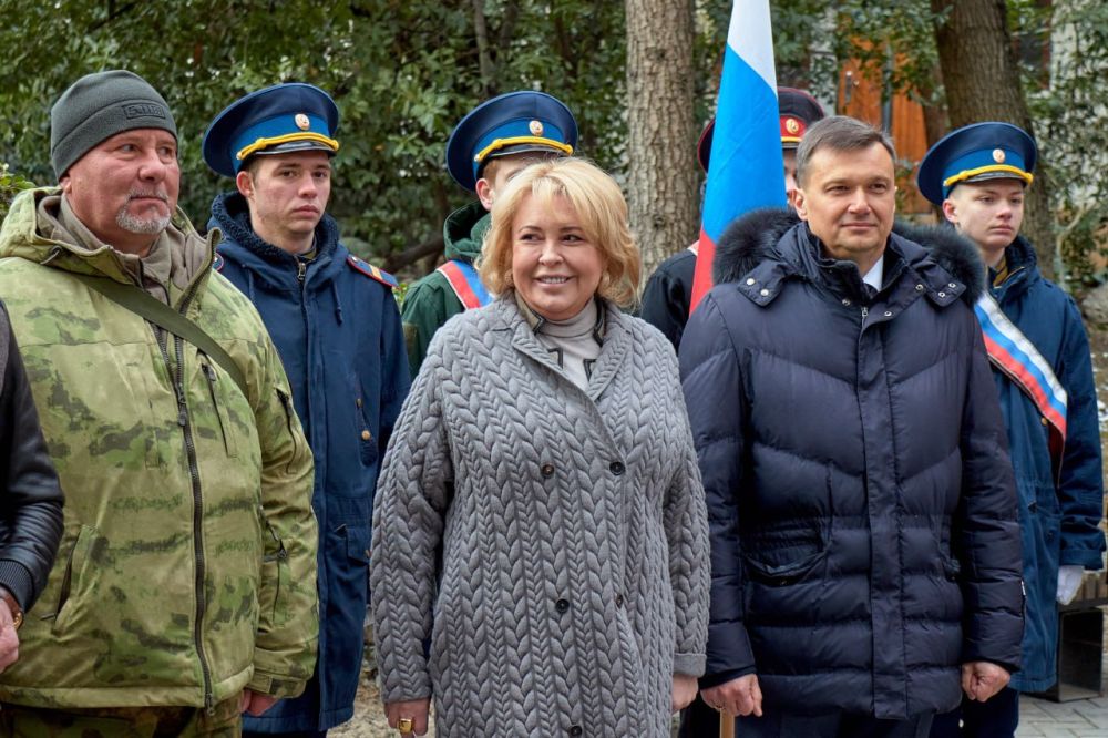 История в лицах: в Ялте открылась фотовыставка Героев Советского Союза и России История в лицах: в Ялте открылась фотовыставка Героев Советского Союза и России