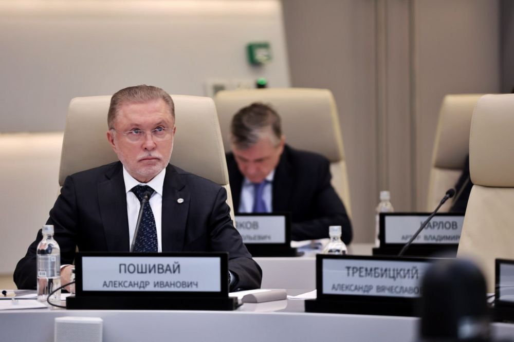 Виталий Савельев провел еженедельное заседание правительственной комиссии для координации работ по ликвидации последствий чрезвычайной ситуации, вызванной крушением танкеров в Керченском проливе Виталий Савельев провел еженедельное заседание правительственной комиссии для координации работ по ликвидации последствий чрезвычайной ситуации, вызванной крушением танкеров в Керченском проливе