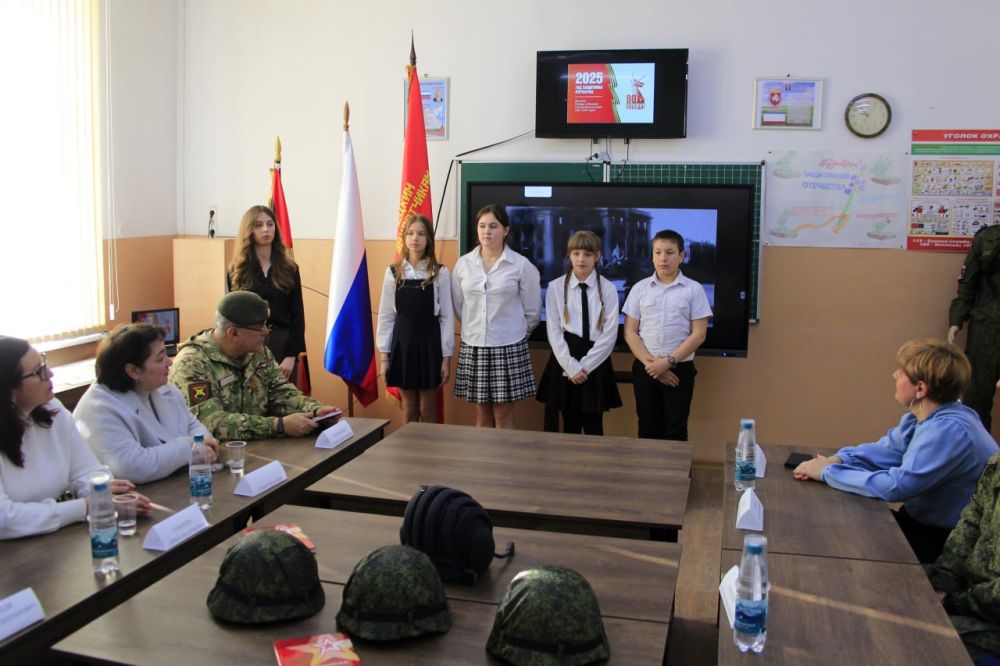 Круглый стол, посвященный защитникам Отечества Круглый стол, посвященный защитникам Отечества