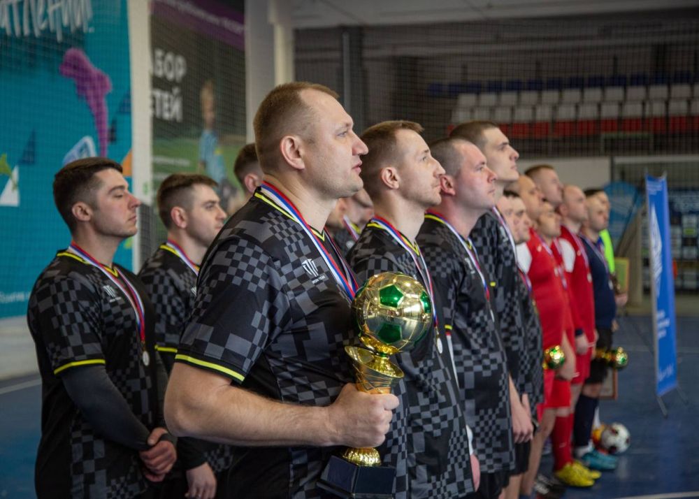 В Симферополе завершились соревнования по мини-футболу, приуроченному ко Дню защитника Отечества В Симферополе завершились соревнования по мини-футболу, приуроченному ко Дню защитника Отечества