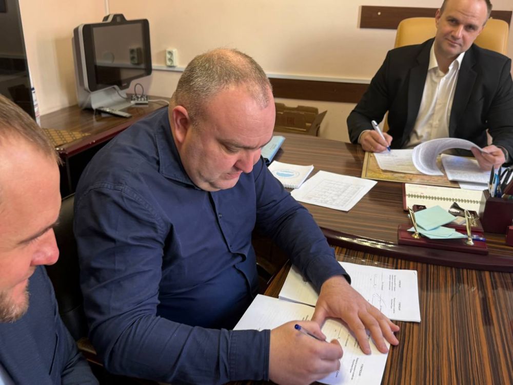 Минсельхозом Крыма подписано соглашение о взаимодействии с филиалом Росгидромета в Республике Крым Минсельхозом Крыма подписано соглашение о взаимодействии с филиалом Росгидромета в Республике Крым