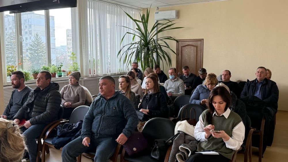 Состоялось первое рабочее совещание по проблемным вопросам применения таможенной процедуры свободной таможенной зоны в отношении саженцев винограда, плодовых и ягодных культур, комплектующих для устройства шпалеры... Состоялось первое рабочее совещание по проблемным вопросам применения таможенной процедуры свободной таможенной зоны в отношении саженцев винограда, плодовых и ягодных культур, комплектующих для устройства шпалеры...