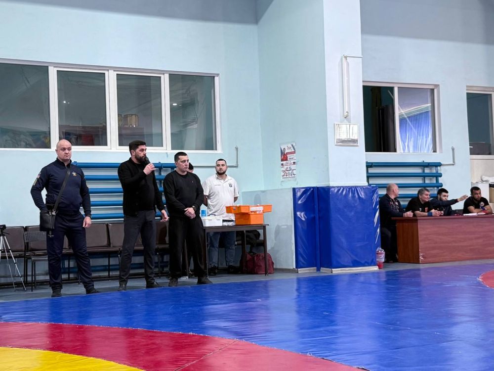 Шериф Османов: Первенство Южного Федерального округа по борьбе на поясах сегодня прошло в г. Алушта Шериф Османов: Первенство Южного Федерального округа по борьбе на поясах сегодня прошло в г. Алушта