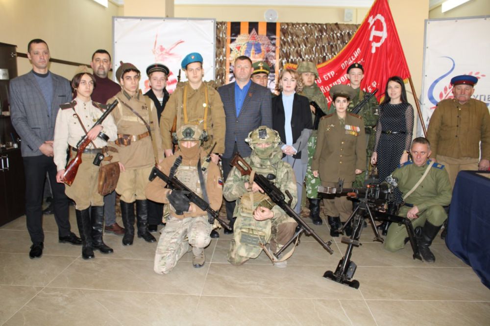 22 ������� � ��� ��������� � ��������� � �������� ������� ��� ��������� ���������, ������� ��������� � 80-����� ������ � ������� ������������� �����