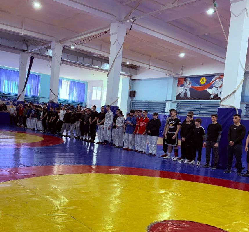Шериф Османов: Первенство Южного Федерального округа по борьбе на поясах сегодня прошло в г. Алушта Шериф Османов: Первенство Южного Федерального округа по борьбе на поясах сегодня прошло в г. Алушта