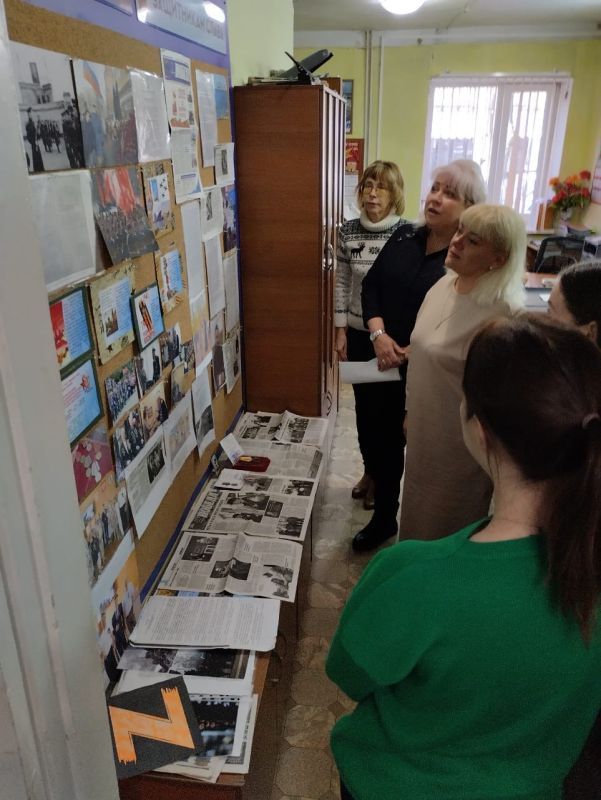 В архивном отделе (муниципальном архиве) Администрации города Феодосии 21 февраля была организована выставка «23 февраля - Защитникам слава», посвященная Дню защитника Отечества В архивном отделе (муниципальном архиве) Администрации города Феодосии 21 февраля была организована выставка «23 февраля - Защитникам слава», посвященная Дню защитника Отечества