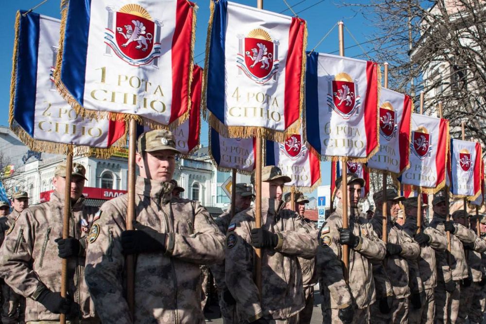 Помимо Дня защитника Отечества в Крыму также отмечается день создания «Народного ополчения» Помимо Дня защитника Отечества в Крыму также отмечается день создания «Народного ополчения»