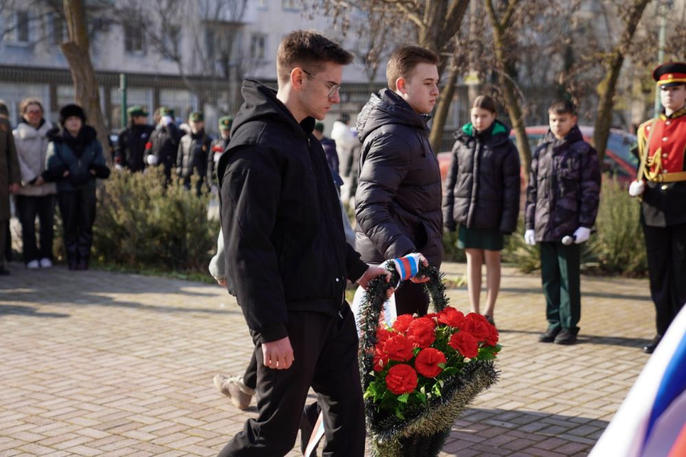 Открытие памятного знака «Защитникам Отечества»: память, единство и благодарность Открытие памятного знака «Защитникам Отечества»: память, единство и благодарность