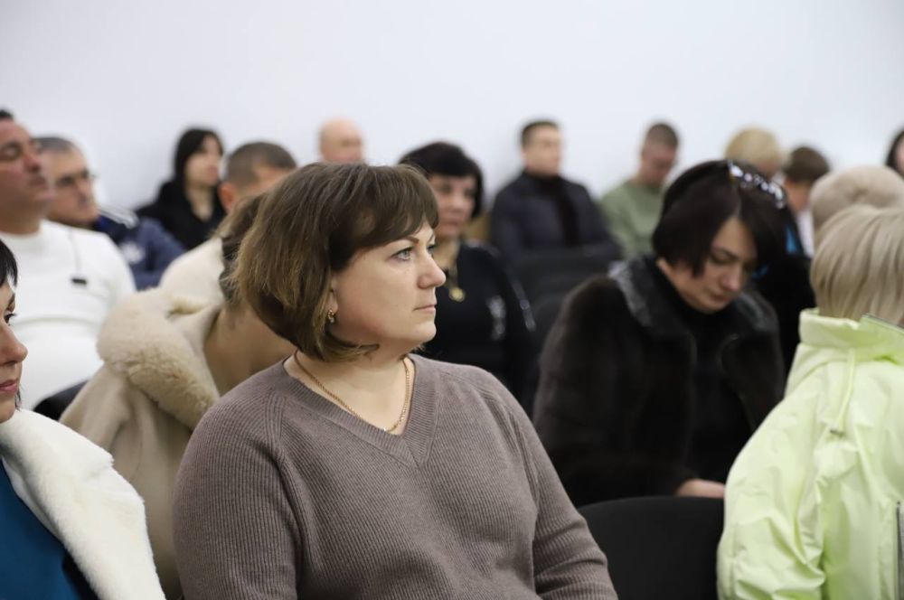 Анжелика Ястребова: В муниципальных образованиях Бахчисарайского района проводятся работы по уборке территорий, обрезке и кронированию деревьев Анжелика Ястребова: В муниципальных образованиях Бахчисарайского района проводятся работы по уборке территорий, обрезке и кронированию деревьев