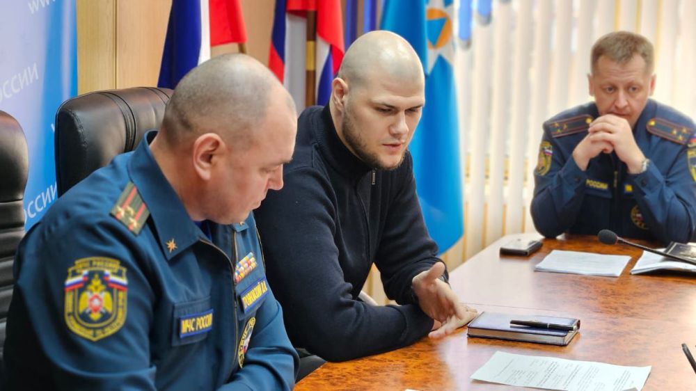 В Симферополе прошло расширенное заседание Общественного совета при Главном управлении МЧС России по Республике Крым В Симферополе прошло расширенное заседание Общественного совета при Главном управлении МЧС России по Республике Крым
