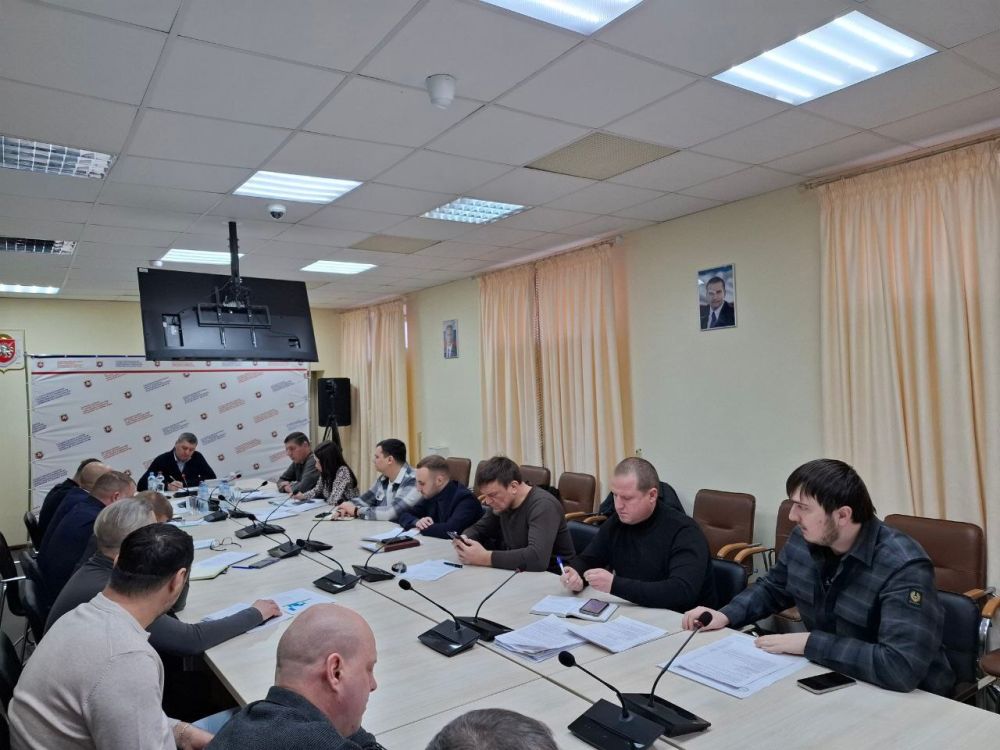 Под руководством заместителя Председателя Совета министров Республики Крым Николая Воробьева проведено еженедельное совещание в ГКУ РК «Инвестстрой» по объектам строительства государственной программы Российской Федерации... Под руководством заместителя Председателя Совета министров Республики Крым Николая Воробьева проведено еженедельное совещание в ГКУ РК «Инвестстрой» по объектам строительства государственной программы Российской Федерации...