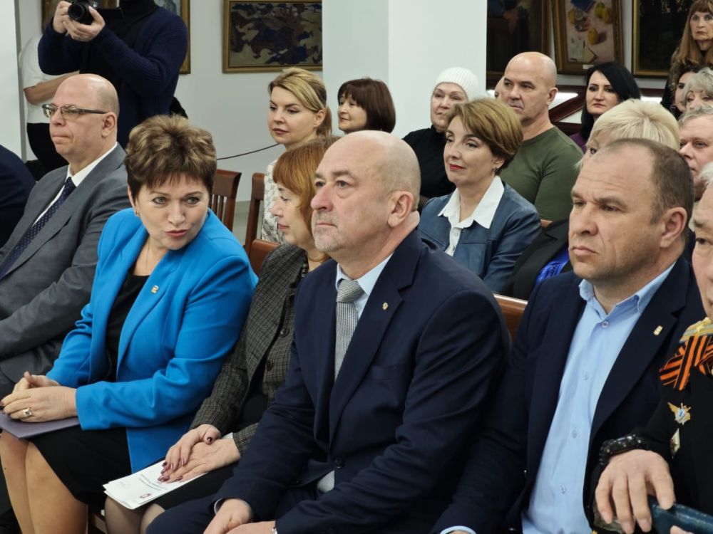 Михаил Назаров: Государственный архив Республики Крым новейшей истории и по личному составу отмечает 10 – летие со дня создания Михаил Назаров: Государственный архив Республики Крым новейшей истории и по личному составу отмечает 10 – летие со дня создания