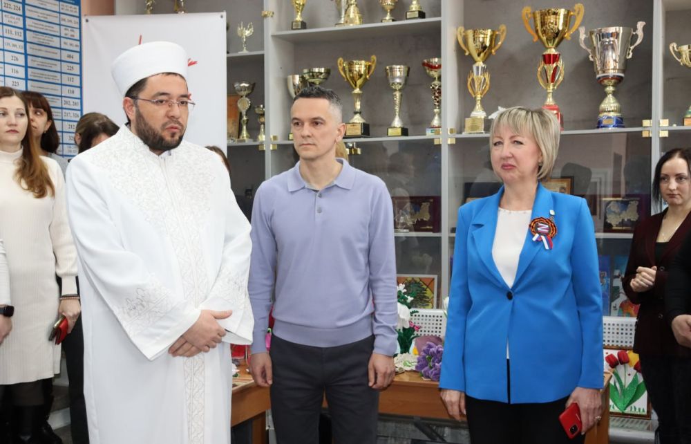 Сергей Петелин: В администрации Симферопольского района прошла благотворительная акция «Тюльпан милосердия», инициированная Духовным управлением мусульман Республики Крым и города Севастополь Сергей Петелин: В администрации Симферопольского района прошла благотворительная акция «Тюльпан милосердия», инициированная Духовным управлением мусульман Республики Крым и города Севастополь