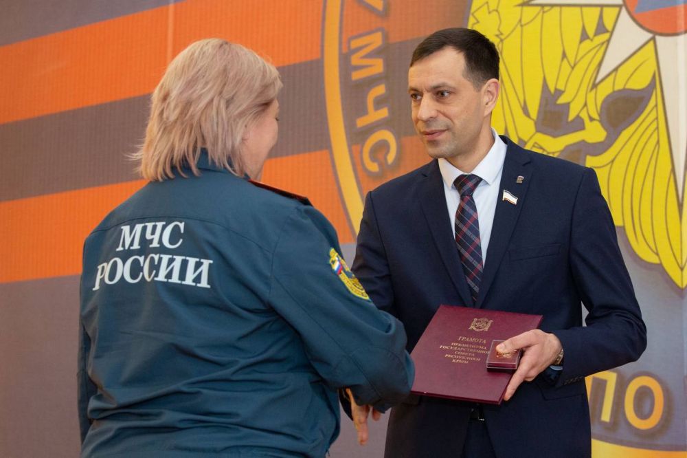 В Главном управлении МЧС России по Республике Крым подвели итоги деятельности территориальной подсистемы единой государственной системы предупреждения и ликвидации чрезвычайных ситуаций (РСЧС) Республики Крым за 2024 год и... В Главном управлении МЧС России по Республике Крым подвели итоги деятельности территориальной подсистемы единой государственной системы предупреждения и ликвидации чрезвычайных ситуаций (РСЧС) Республики Крым за 2024 год и...