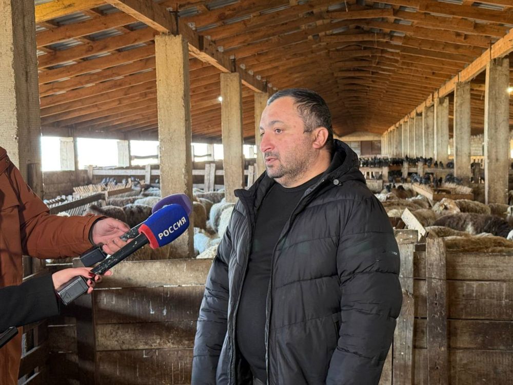 Делегация Минсельхоза Крыма посетила КФХ Гамзян Ашот Сашаевич Делегация Минсельхоза Крыма посетила КФХ Гамзян Ашот Сашаевич