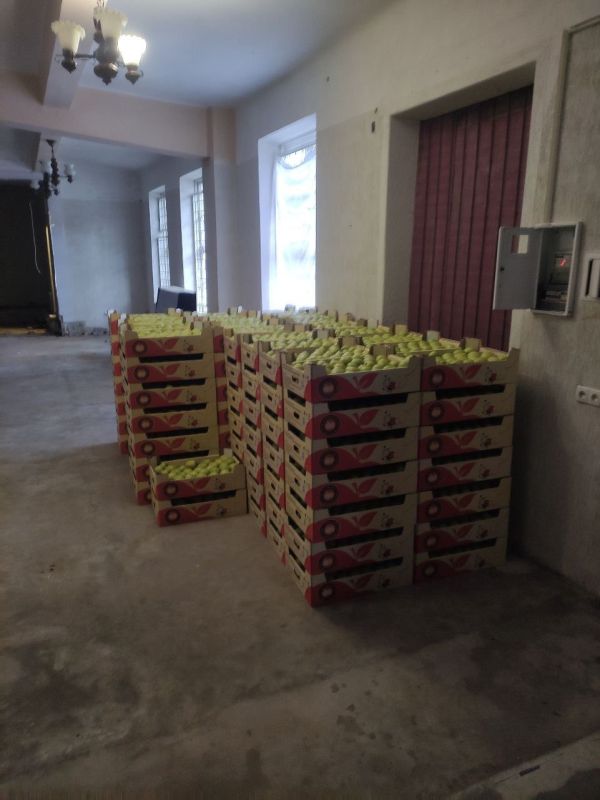 Из Ялты с любовью: 11 тонн продуктов для наших бойцов Из Ялты с любовью: 11 тонн продуктов для наших бойцов