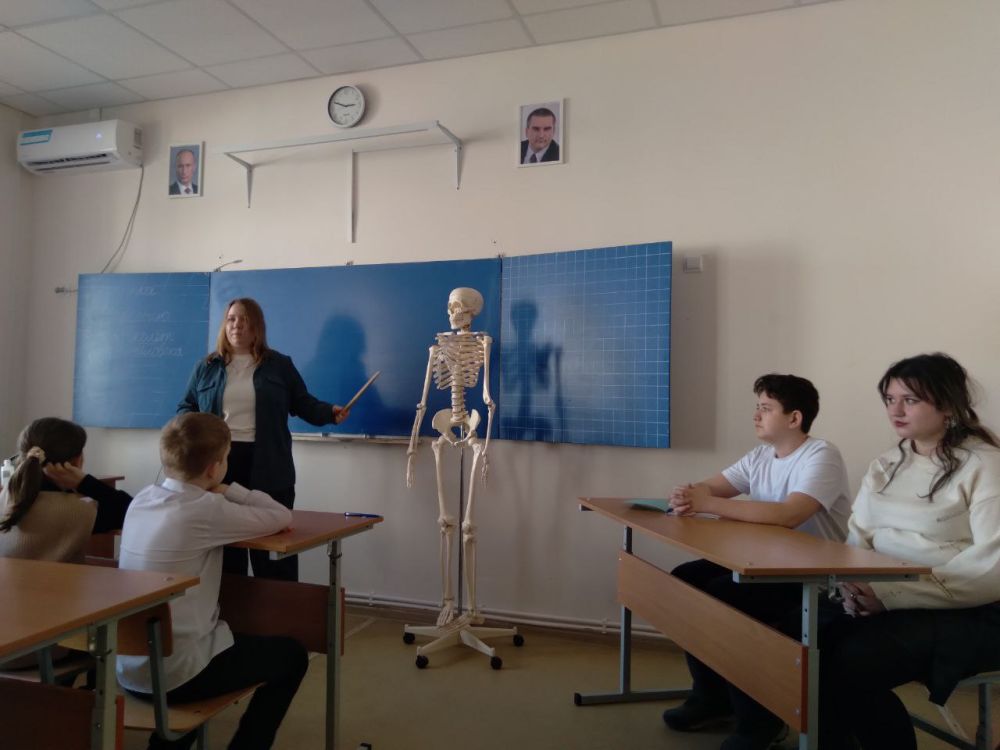 На базе МБОУ «Сакская СШ № 1 им. Героя Советского Союза В.К.Гайнутдинова» состоялся республиканский семинар «Реализация проекта «Медицинской класс» На базе МБОУ «Сакская СШ № 1 им. Героя Советского Союза В.К.Гайнутдинова» состоялся республиканский семинар «Реализация проекта «Медицинской класс»