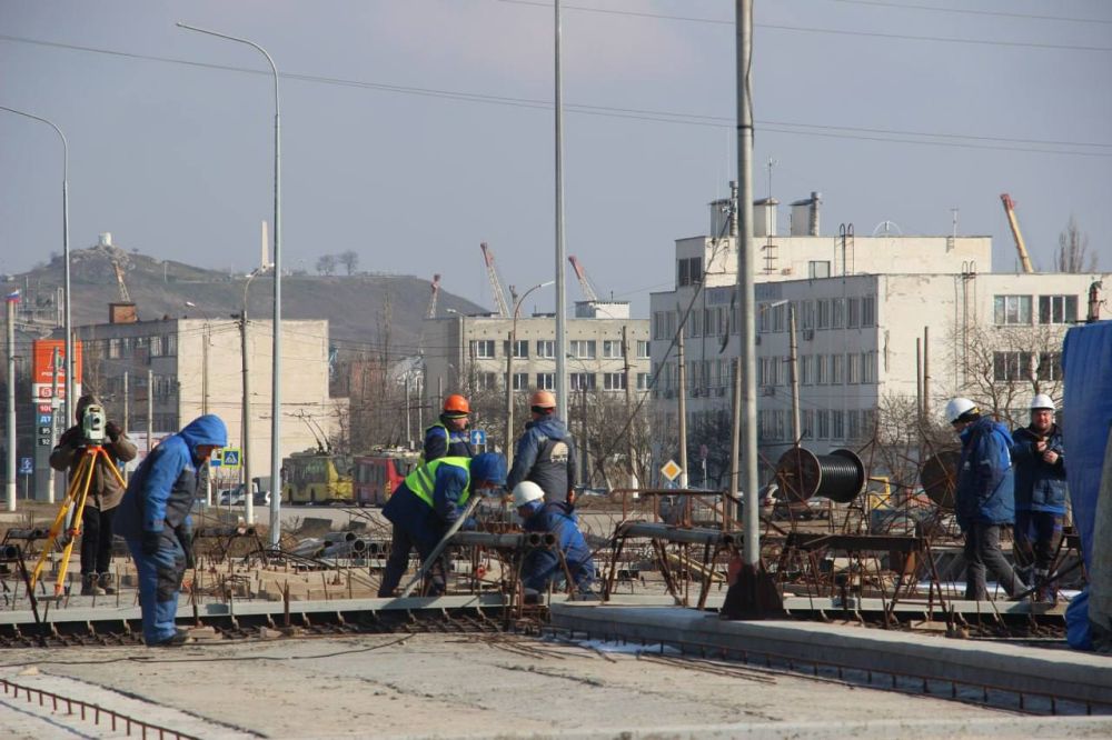 На объекте транспортной развязки с реконструкцией путепровода в районе шоссе Героев Сталинграда возобновлены строительные работы На объекте транспортной развязки с реконструкцией путепровода в районе шоссе Героев Сталинграда возобновлены строительные работы