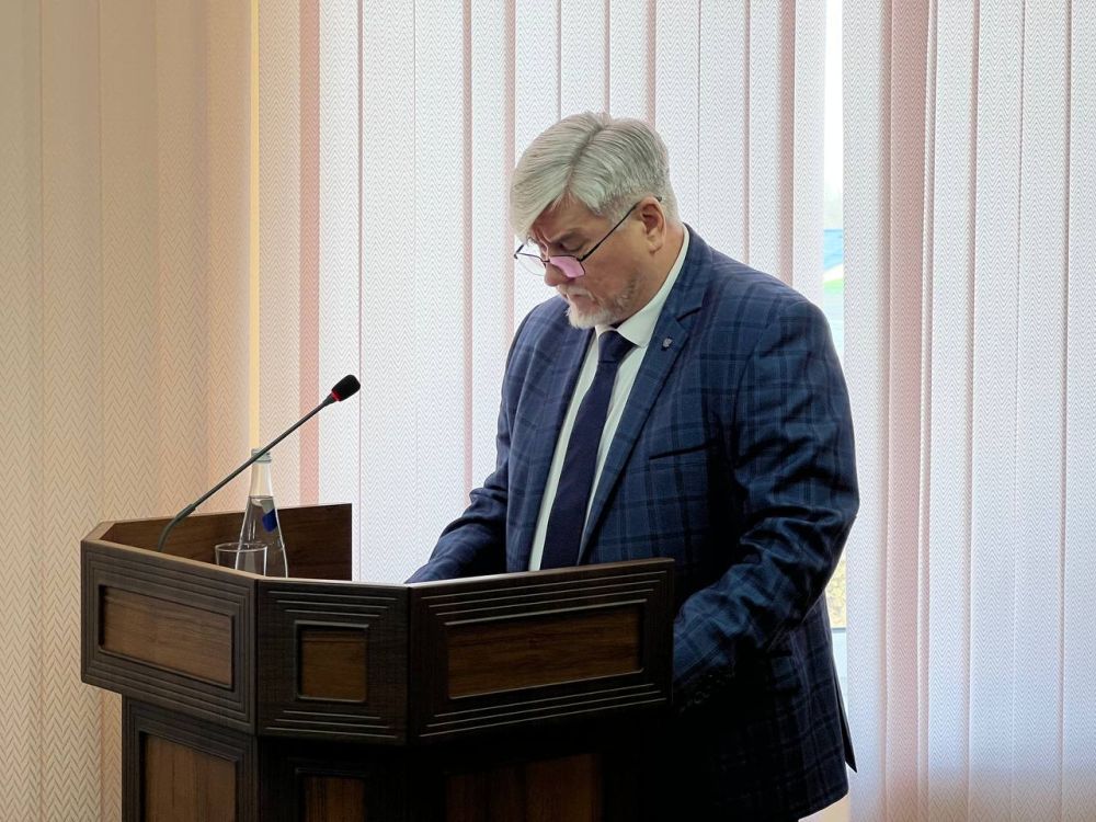 Игорь Ивин: Сегодня на заседании сессии Джанкойского городского совета представил депутатам отчёт о деятельности администрации за прошедший 2024 год: отметил основные достижения в сфере ЖКХ, благоустройства, образования... Игорь Ивин: Сегодня на заседании сессии Джанкойского городского совета представил депутатам отчёт о деятельности администрации за прошедший 2024 год: отметил основные достижения в сфере ЖКХ, благоустройства, образования...