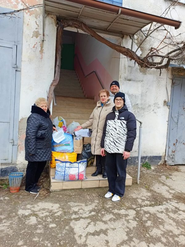 В День защитника Республики Крым участникам СВО передали подарки от общественности В День защитника Республики Крым участникам СВО передали подарки от общественности