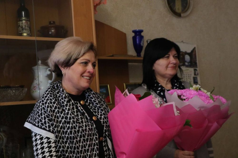 Анжелика Ястребова: По поручению Председателя Государственного совета Республики Крым Владимира Константинова с глубокой благодарностью были вручены медали «80 лет Победы в Великой Отечественной войне 1941-1945 гг.»... Анжелика Ястребова: По поручению Председателя Государственного совета Республики Крым Владимира Константинова с глубокой благодарностью были вручены медали «80 лет Победы в Великой Отечественной войне 1941-1945 гг.»...