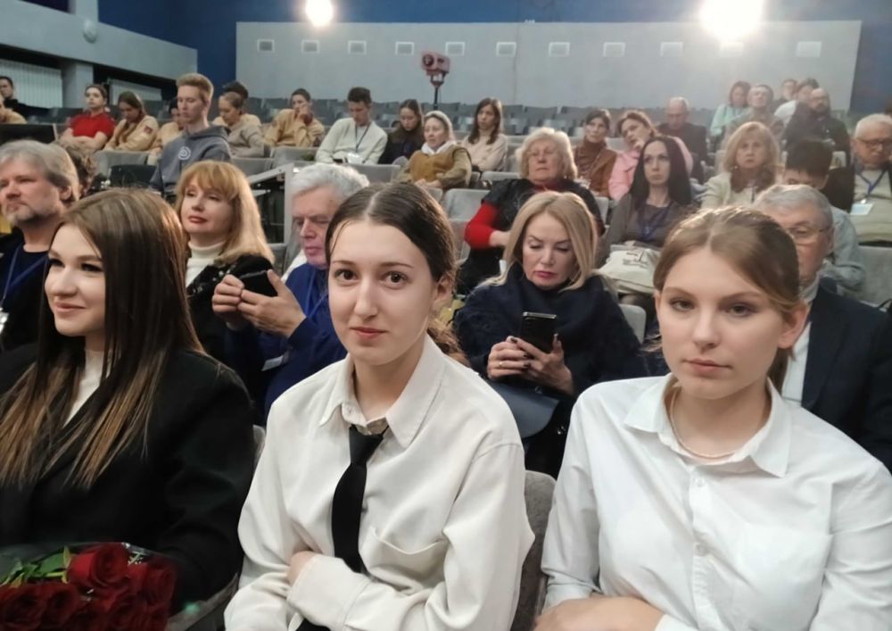 В Керчи презентовали книгу «Полевая тетрадь СВО» в рамках Военно-исторических чтений В Керчи презентовали книгу «Полевая тетрадь СВО» в рамках Военно-исторических чтений