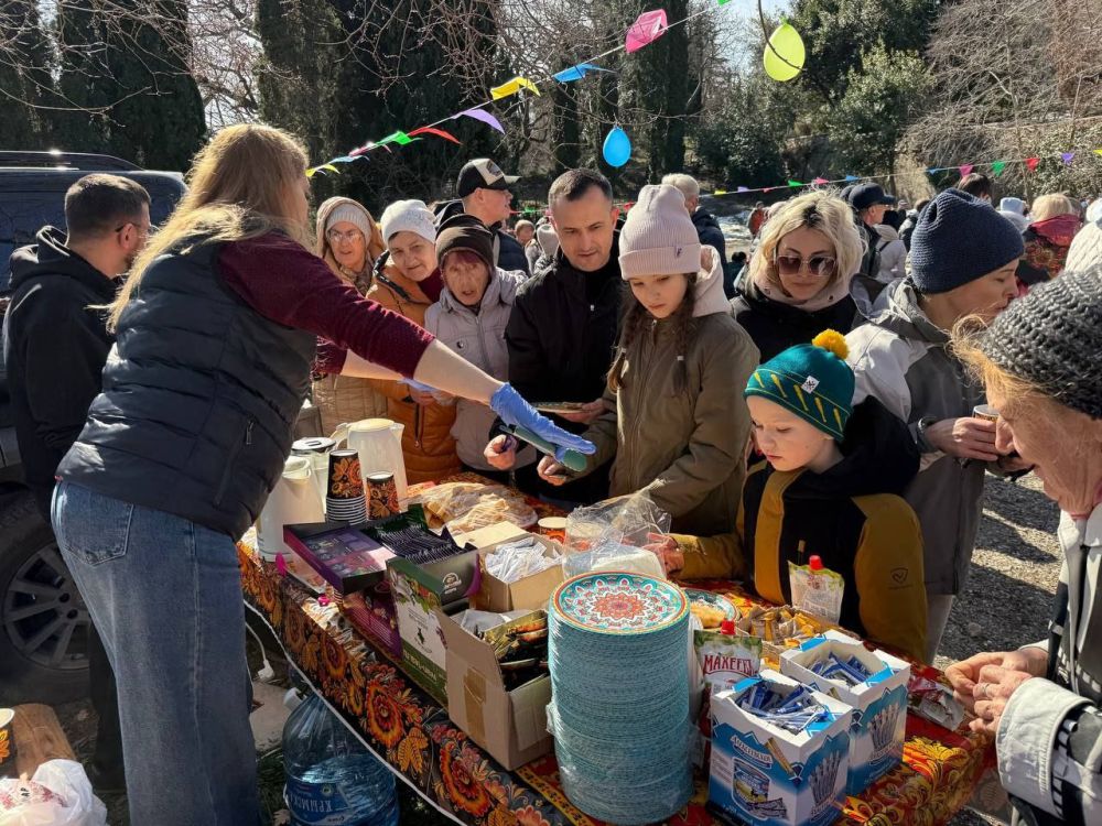 Янина Павленко: Ялта встречает весну широкими масленичными гуляниями, которые проходят по всей территории муниципалитета! Танцы, веселье, игры и, конечно же, угощения – во главе стола румяные блины Янина Павленко: Ялта встречает весну широкими масленичными гуляниями, которые проходят по всей территории муниципалитета! Танцы, веселье, игры и, конечно же, угощения – во главе стола румяные блины
