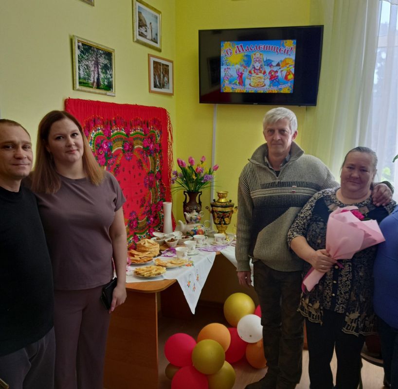 Алуштинский городской отдел ЗАГС к празднику Масленицы в особой обстановке поздравлял пары новобрачных Алуштинский городской отдел ЗАГС к празднику Масленицы в особой обстановке поздравлял пары новобрачных