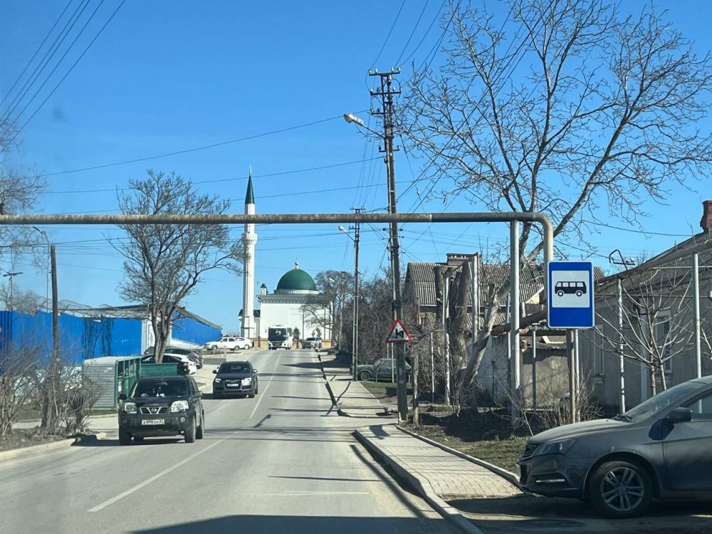Уважаемые керчане!. На период проведения работ по замене по ул. Чкалова канализационного коллектора, на ул. Пушкина оборудована временная остановка Уважаемые керчане!. На период проведения работ по замене по ул. Чкалова канализационного коллектора, на ул. Пушкина оборудована временная остановка