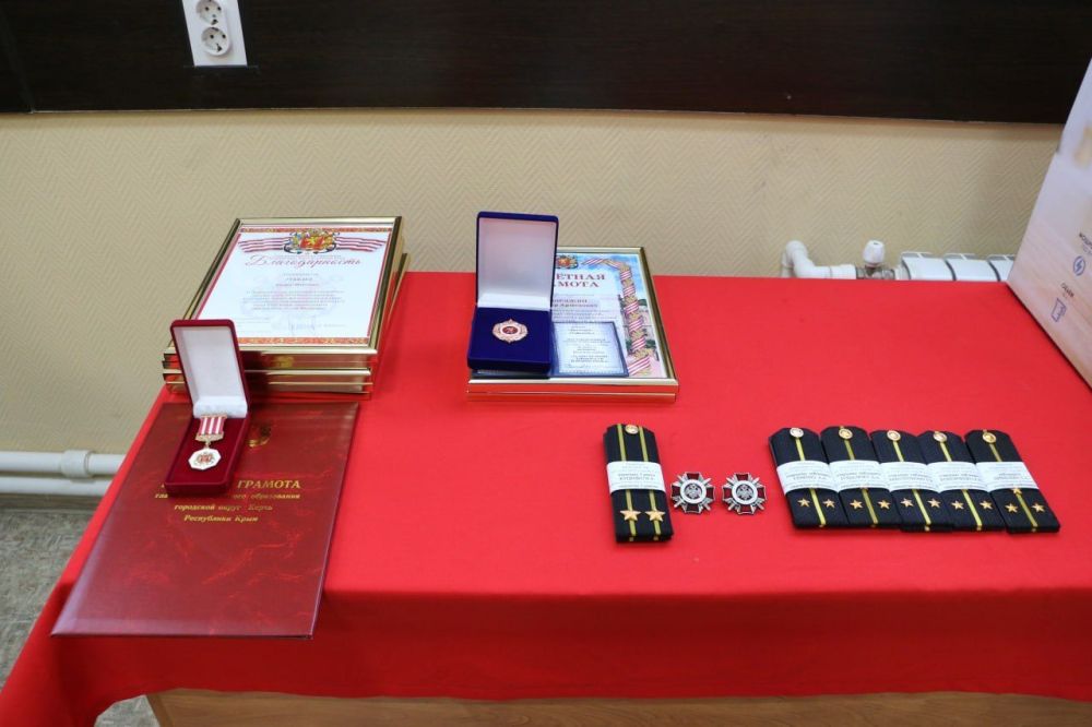 Торжественное мероприятие, посвящённое годовщине создания войсковой части 6942 прошло в Керчи Торжественное мероприятие, посвящённое годовщине создания войсковой части 6942 прошло в Керчи