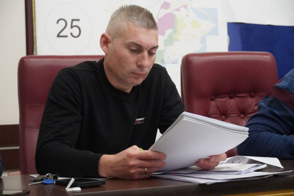 Глава администрации Керчи Олег КАТОРГИН провел аппаратное совещание с заместителями и начальниками структурных подразделений администрации Глава администрации Керчи Олег КАТОРГИН провел аппаратное совещание с заместителями и начальниками структурных подразделений администрации