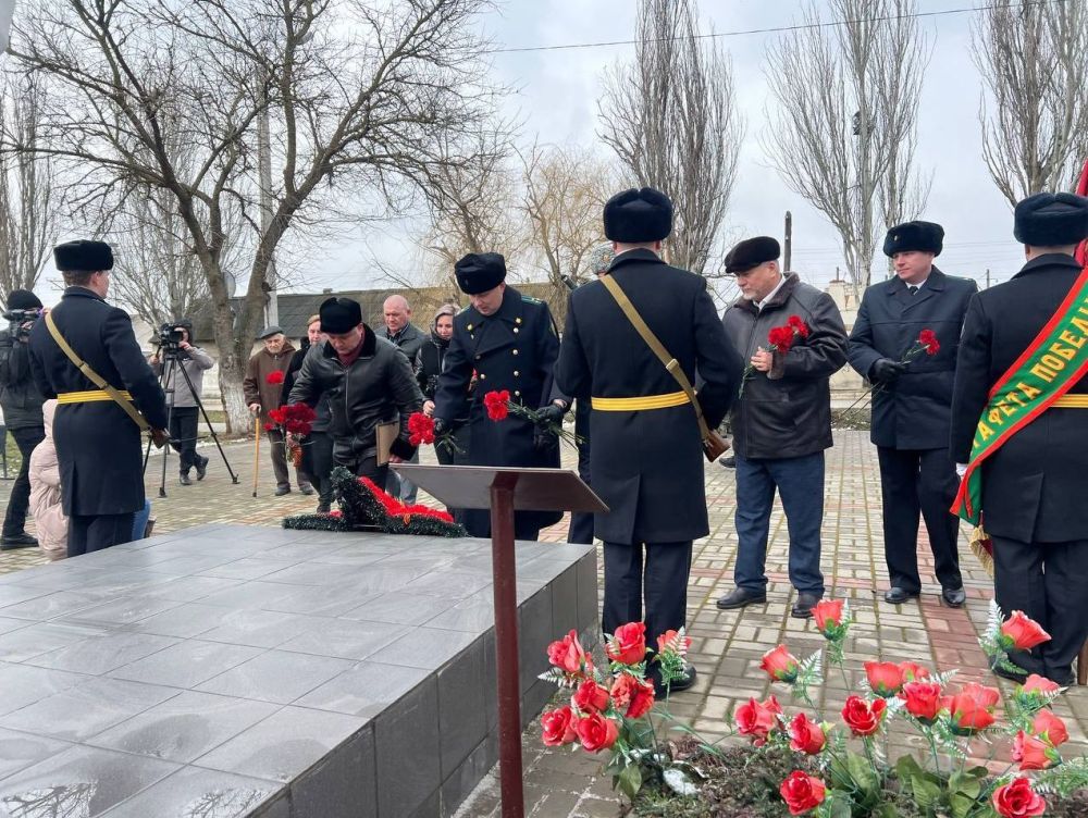 Сегодня, в преддверии 80-й годовщины Победы советского народа в Великой Отечественной войне наш город встретил Эстафету Победы Сегодня, в преддверии 80-й годовщины Победы советского народа в Великой Отечественной войне наш город встретил Эстафету Победы