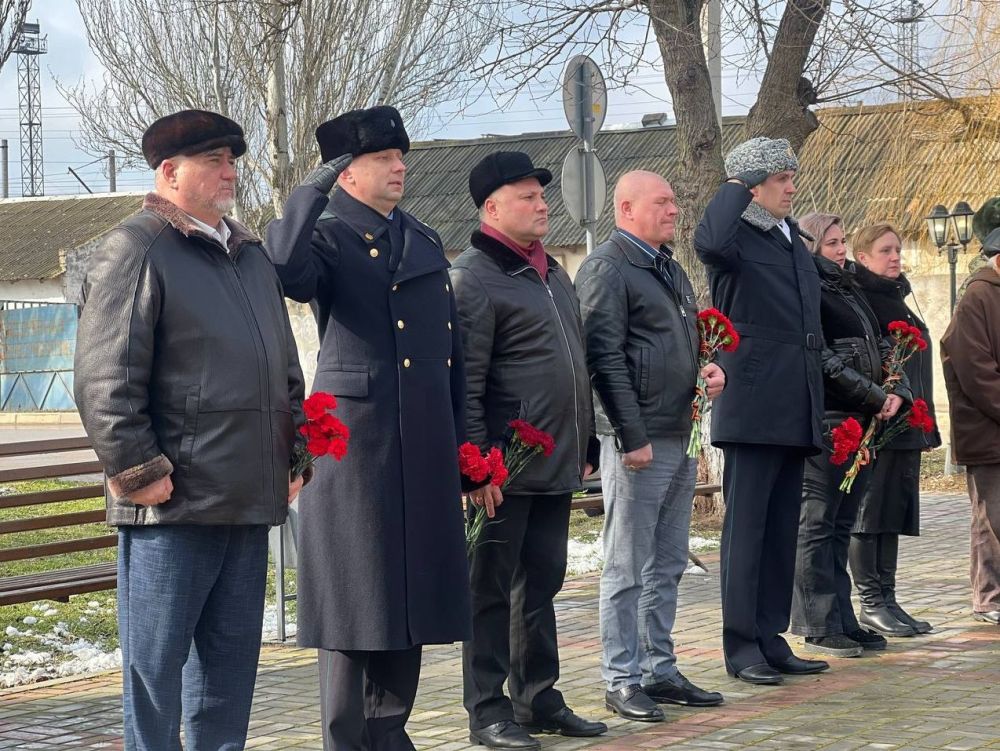 Сегодня, в преддверии 80-й годовщины Победы советского народа в Великой Отечественной войне наш город встретил Эстафету Победы Сегодня, в преддверии 80-й годовщины Победы советского народа в Великой Отечественной войне наш город встретил Эстафету Победы
