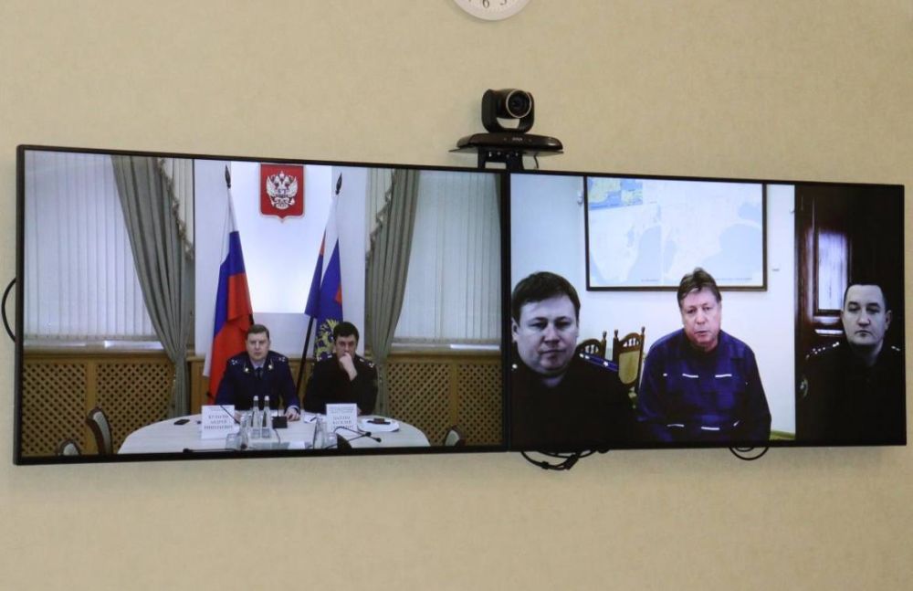 Заместитель прокурора Республики Крым Андрей Кулагин провел прием граждан Заместитель прокурора Республики Крым Андрей Кулагин провел прием граждан