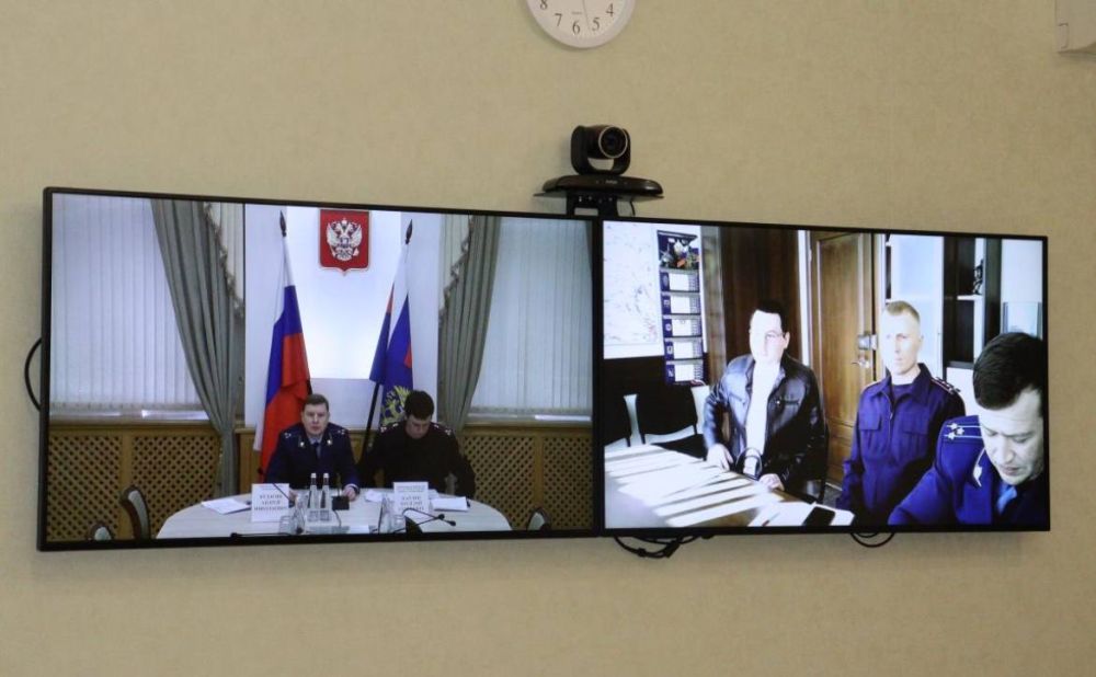 Заместитель прокурора Республики Крым Андрей Кулагин провел прием граждан Заместитель прокурора Республики Крым Андрей Кулагин провел прием граждан