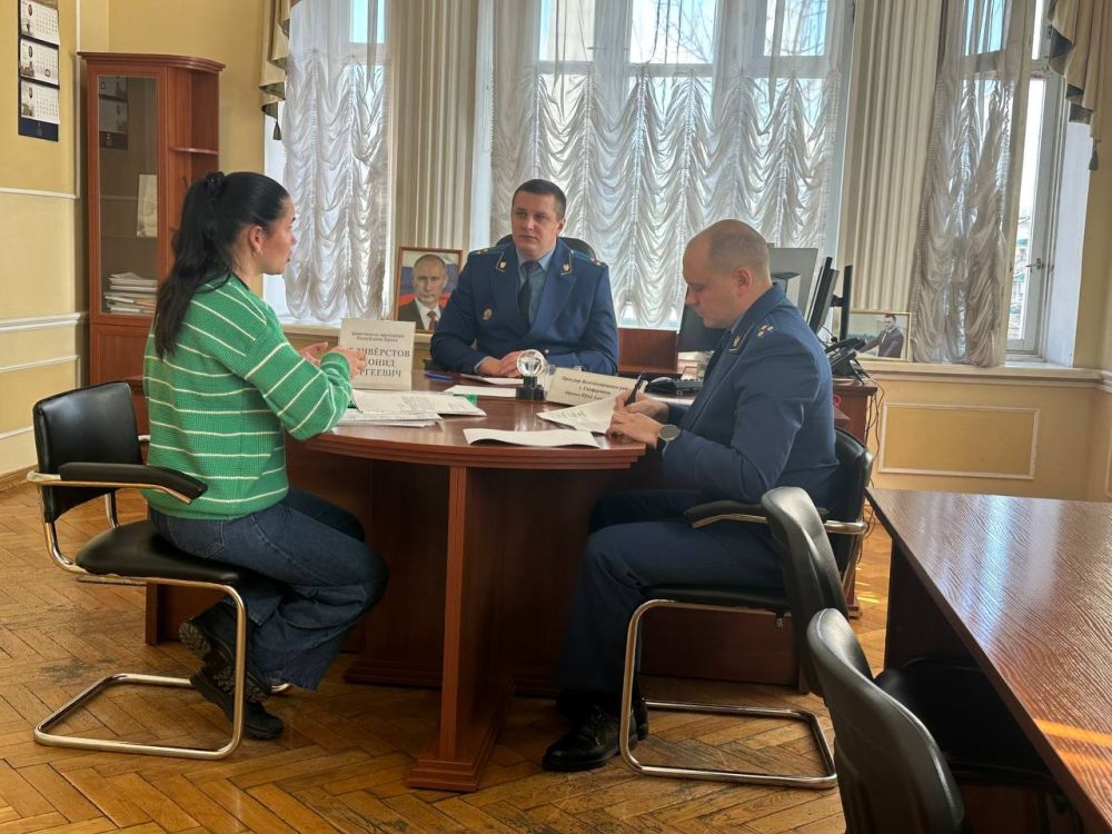 В минувший четверг, 27 февраля 2025 года, заместитель прокурора республики Леонид Селивёрстов провел приемы граждан на базе прокуратур Киевского и Железнодорожного районов города Симферополя В минувший четверг, 27 февраля 2025 года, заместитель прокурора республики Леонид Селивёрстов провел приемы граждан на базе прокуратур Киевского и Железнодорожного районов города Симферополя