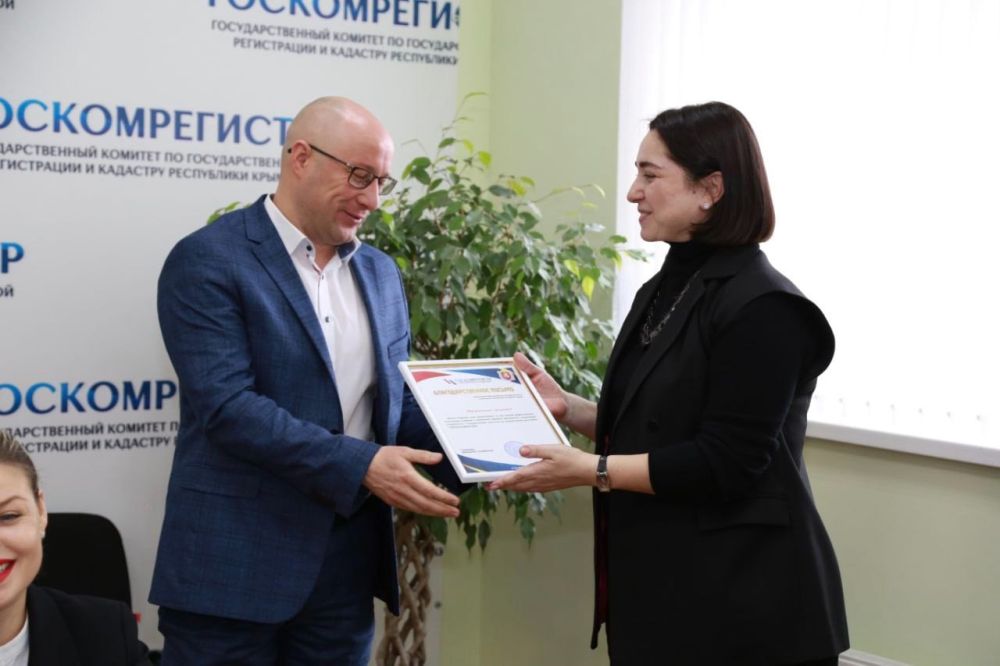 Между Минимуществом Крыма и Госкомрегистром налажено оперативное межведомственное взаимодействие – Арсений Гостев Между Минимуществом Крыма и Госкомрегистром налажено оперативное межведомственное взаимодействие – Арсений Гостев