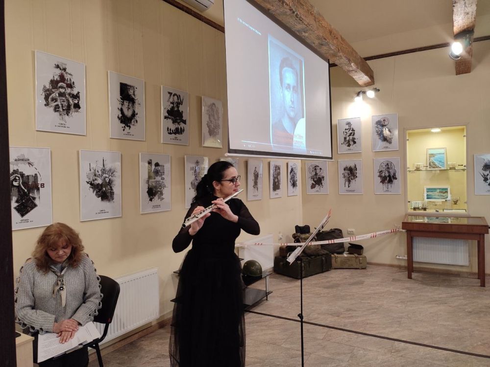 Презентация выставки «Дети, сами пишите повесть дней своих и страстей своих» Презентация выставки «Дети, сами пишите повесть дней своих и страстей своих»