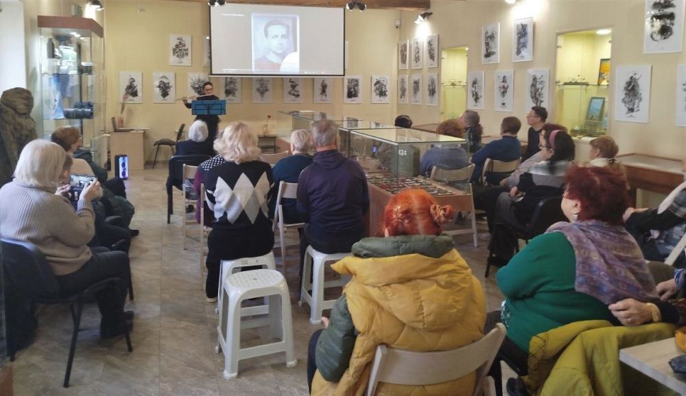 Презентация выставки «Дети, сами пишите повесть дней своих и страстей своих» Презентация выставки «Дети, сами пишите повесть дней своих и страстей своих»