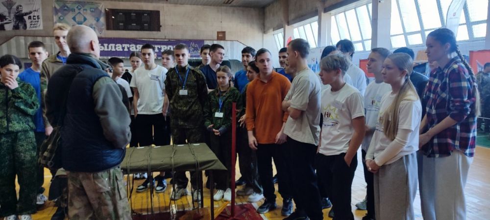 Юные евпаторийцы поучаствовали в региональном этапе военно-спортивного кадетского многоборья «Растим патриотов» Юные евпаторийцы поучаствовали в региональном этапе военно-спортивного кадетского многоборья «Растим патриотов»