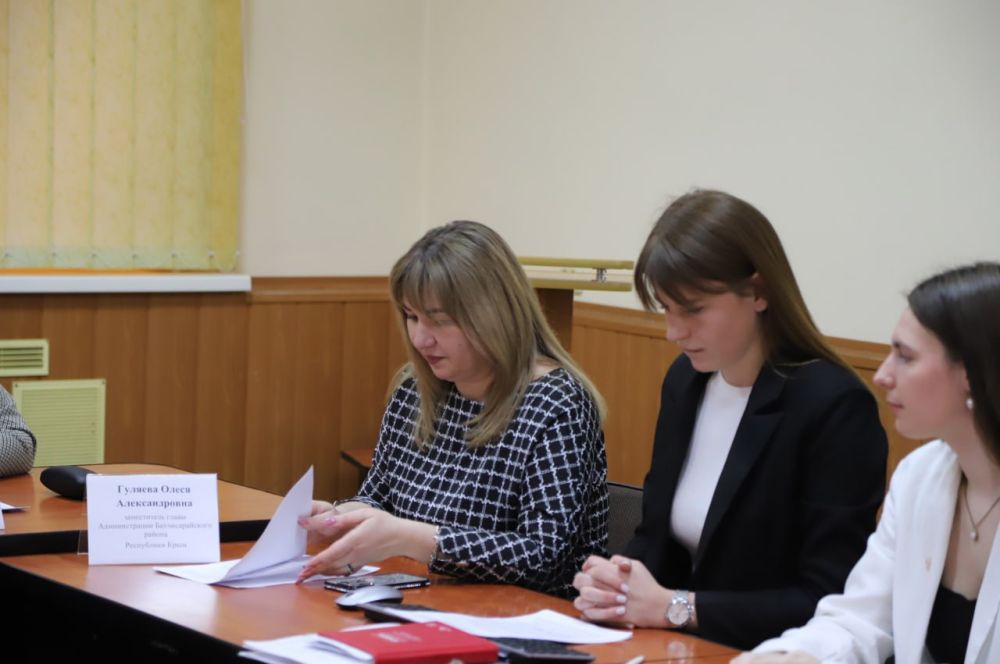 Анжелика Ястребова: С главой муниципального образования Бахчисарайский район - председателем районного совета Ольгой Урайкиной обсудили инициативы лидеров ученического самоуправления в формате «Диалог на равных» Анжелика Ястребова: С главой муниципального образования Бахчисарайский район - председателем районного совета Ольгой Урайкиной обсудили инициативы лидеров ученического самоуправления в формате «Диалог на равных»
