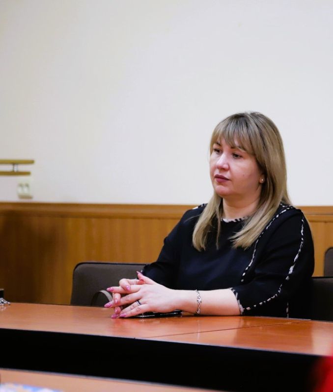 Ольга Урайкина: Сегодня в малом зале администрации Бахчисарайского района состоялось заседание Межведомственной санитарно-противоэпидемической комиссии, в котором приняла участие совместно с председателем Комиссии, главой... Ольга Урайкина: Сегодня в малом зале администрации Бахчисарайского района состоялось заседание Межведомственной санитарно-противоэпидемической комиссии, в котором приняла участие совместно с председателем Комиссии, главой...
