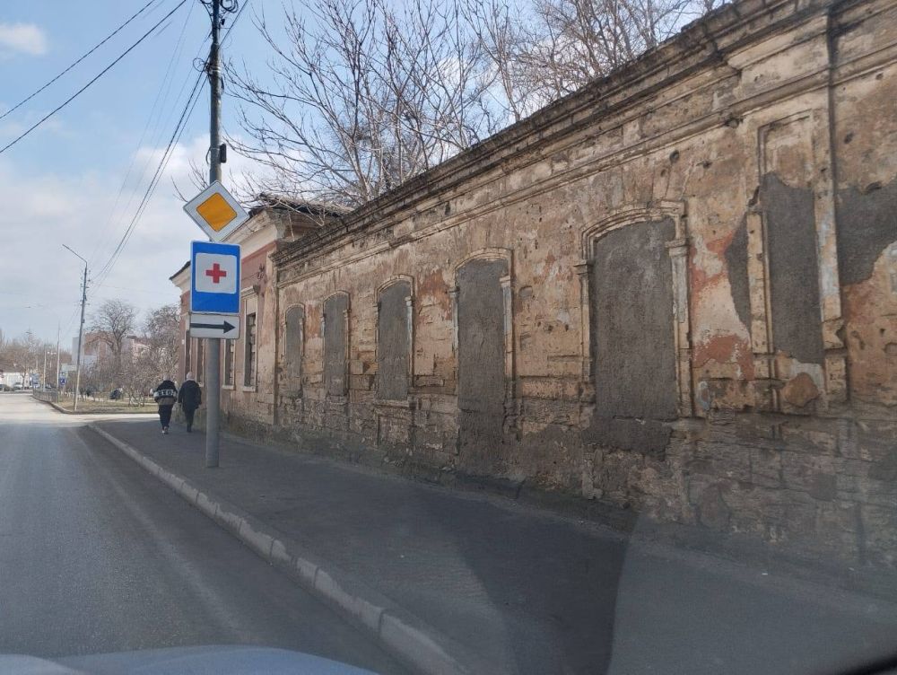 Специалистами управления муниципального контроля проводится работа с собственниками заброшенных зданий по приведению их в надлежащий вид Специалистами управления муниципального контроля проводится работа с собственниками заброшенных зданий по приведению их в надлежащий вид