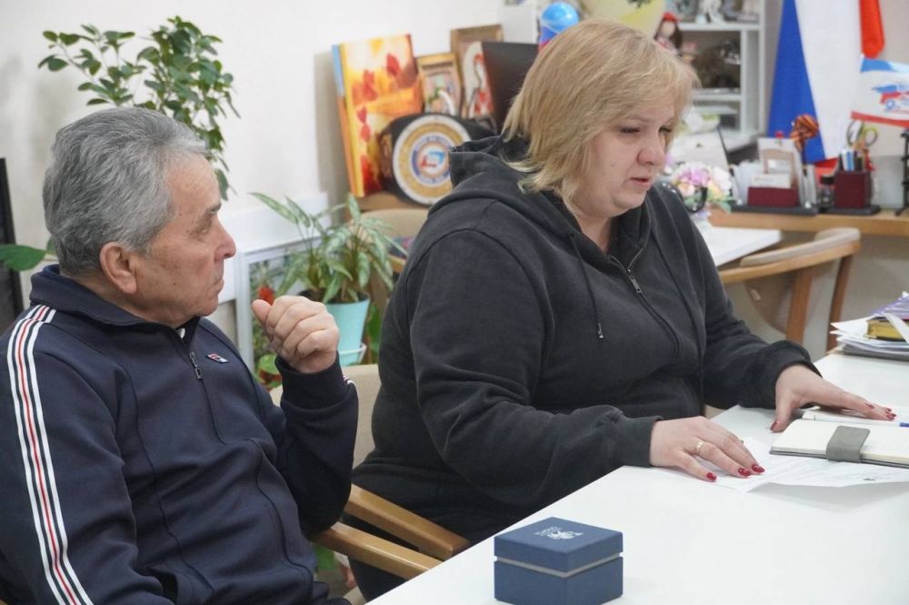 Ольга Торубарова: Встретилась с вице- президентом настольного тенниса Республики Крым Татьяной Викторовной Кровяковой и тренером высшей категории, мастером спорта СССР, тренером МБУ ДО «Спортивная школа г. Ялта» Владимиром... Ольга Торубарова: Встретилась с вице- президентом настольного тенниса Республики Крым Татьяной Викторовной Кровяковой и тренером высшей категории, мастером спорта СССР, тренером МБУ ДО «Спортивная школа г. Ялта» Владимиром...