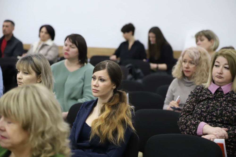 В администрации Бахчисарайского района семинар семинар, посвященный актуальным вопросам в сфере охраны труда В администрации Бахчисарайского района семинар семинар, посвященный актуальным вопросам в сфере охраны труда