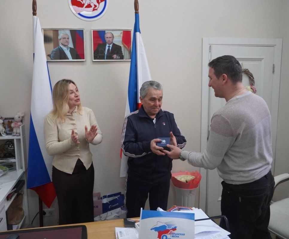 Ольга Торубарова: Встретилась с вице- президентом настольного тенниса Республики Крым Татьяной Викторовной Кровяковой и тренером высшей категории, мастером спорта СССР, тренером МБУ ДО «Спортивная школа г. Ялта» Владимиром... Ольга Торубарова: Встретилась с вице- президентом настольного тенниса Республики Крым Татьяной Викторовной Кровяковой и тренером высшей категории, мастером спорта СССР, тренером МБУ ДО «Спортивная школа г. Ялта» Владимиром...