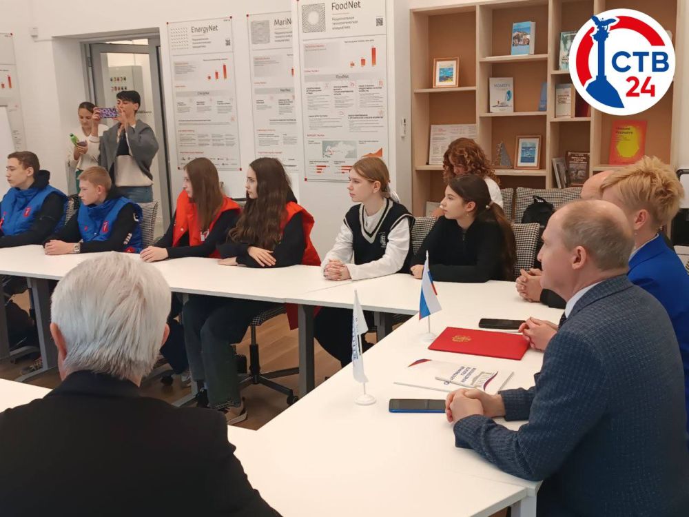 В городской Точке кипения подписали соглашения о сотрудничестве между филиалом Российского общества «Знание» и Общественной палатой Севастополя В городской Точке кипения подписали соглашения о сотрудничестве между филиалом Российского общества «Знание» и Общественной палатой Севастополя