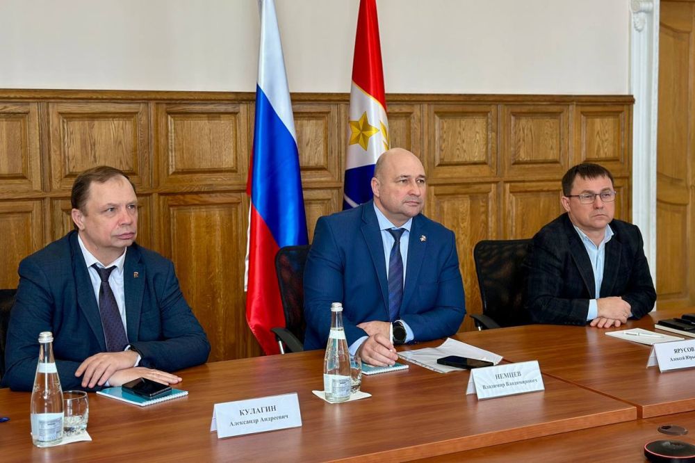 Владимир Немцев: В режиме ВКС принял участие в «правительственном часе» Госдумы РФ, посвященном вопросам кадрового обеспечения медицинских и образовательных организаций Владимир Немцев: В режиме ВКС принял участие в «правительственном часе» Госдумы РФ, посвященном вопросам кадрового обеспечения медицинских и образовательных организаций