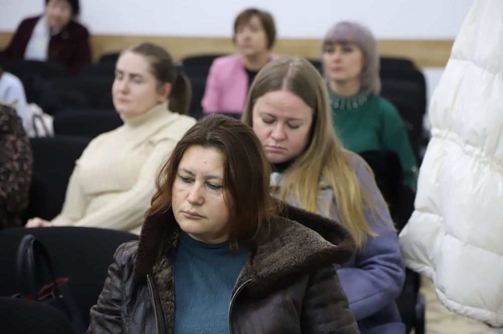 В администрации Бахчисарайского района семинар семинар, посвященный актуальным вопросам в сфере охраны труда В администрации Бахчисарайского района семинар семинар, посвященный актуальным вопросам в сфере охраны труда